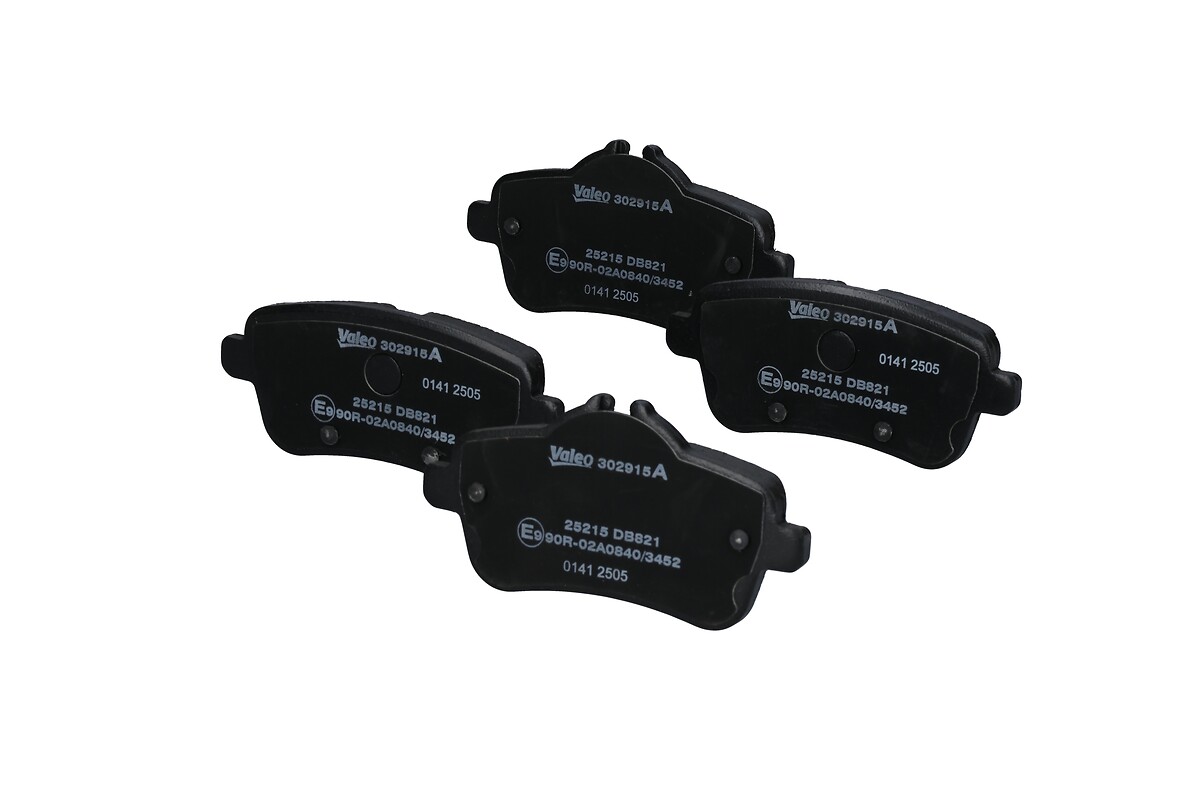 Jeu de 4 plaquettes de frein VALEO ref. 302915A